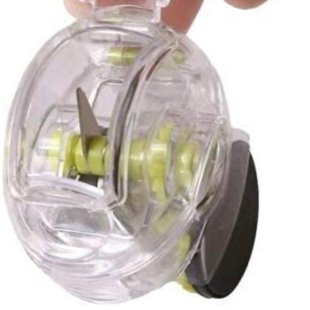 Rolling Garlic Mincer